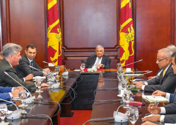 பள்ளி பாடத்திட்டத்தில் செயற்கை நுண்ணறிவை அறிமுகப்படுத்த கல்வி அமைச்சகம் மைக்ரோசாப்ட் உடன் கூட்டு சேர்ந்துள்ளது