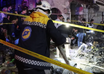 சிரியாவின் அசாஸ் நகரில் கார் வெடிகுண்டு வெடித்ததில் 7 பேர் உயிரிழந்தனர்