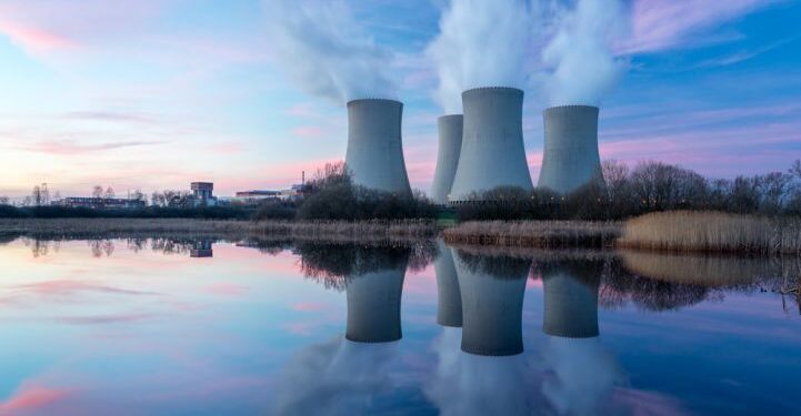 இங்கு அணுமின் நிலையங்களை அமைக்க ஆறு நாடுகள் முன்வந்துள்ளன