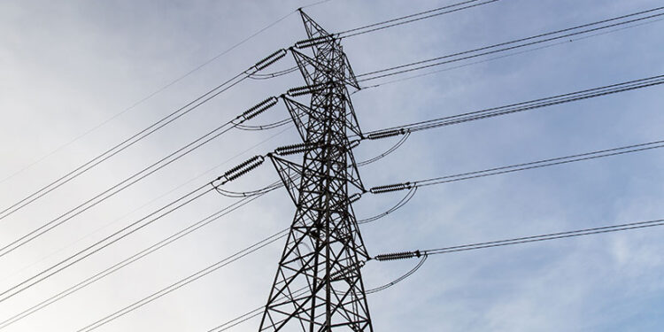 இன்று (04) நள்ளிரவு முதல் மின்சாரக் கட்டணம் குறைக்கப்படும் – PUCSL