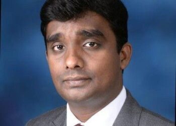 முதுகெலும்பு அறுவை சிகிச்சை நிபுணர் மருத்துவர் விஜயராகவன் முதுகு வலியோடு வளரும் தலை