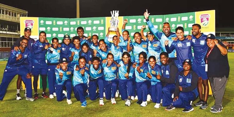 தென்னாபிரிக்காவில் தொடரை வென்று இலங்கை பெண்கள் வரலாறு படைத்துள்ளனர்